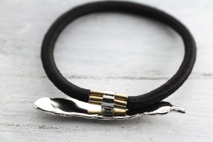 フェザーヘアゴム：裏側詳細(ゴム部)